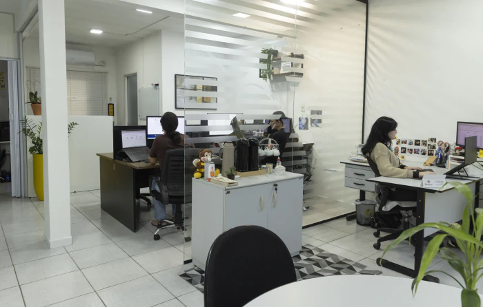 Ambiente interno do escritório da Starten Contabilidade em Jaraguá do Sul